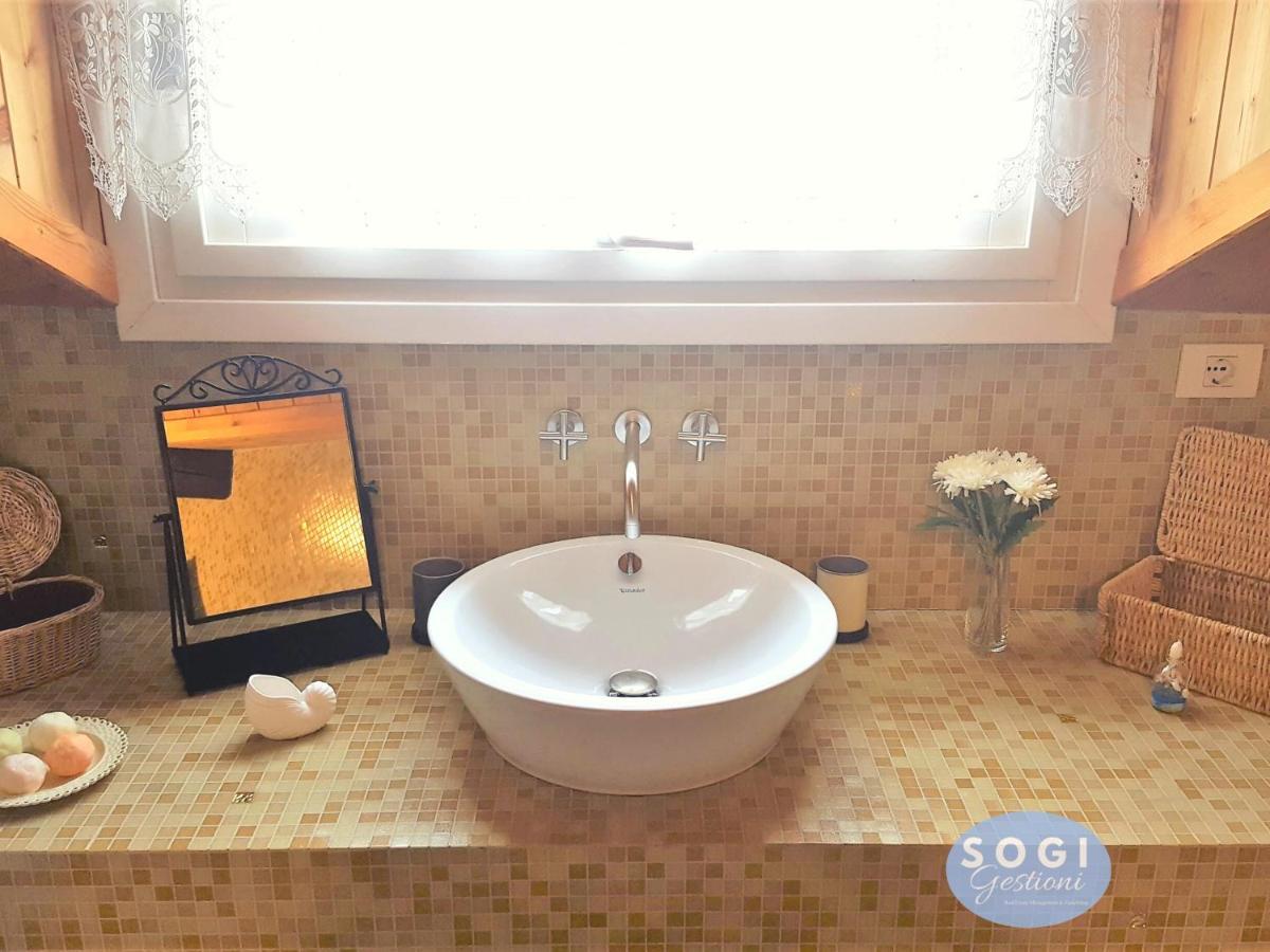 Villa Tullibec Триест Экстерьер фото